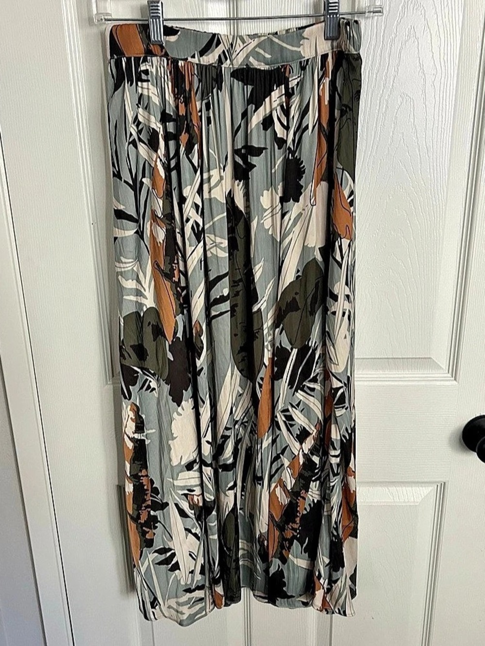 Adrianna Papell Floral Pleated Midi Skirt with neutral botanical pattern